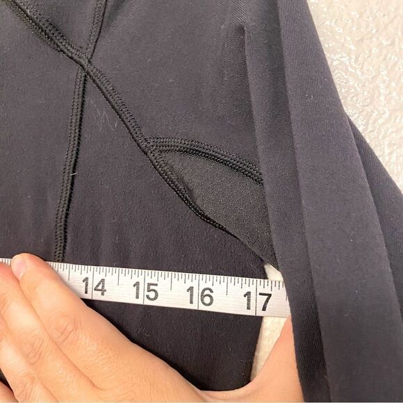 Lululemon Think Fast W3H68S Pullover top Stripe Black White fitted long sleeve 6 - Picture 8 of 12